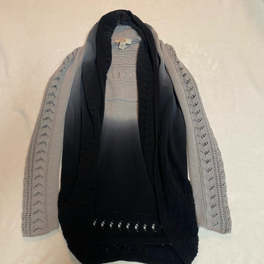 Cardigan - Picture 2 of 3